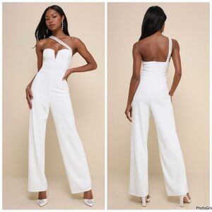 NWOT Lulu’s Sparkling Praise White One-Shoulder Rhinestone Jumpsuit $75 Medium